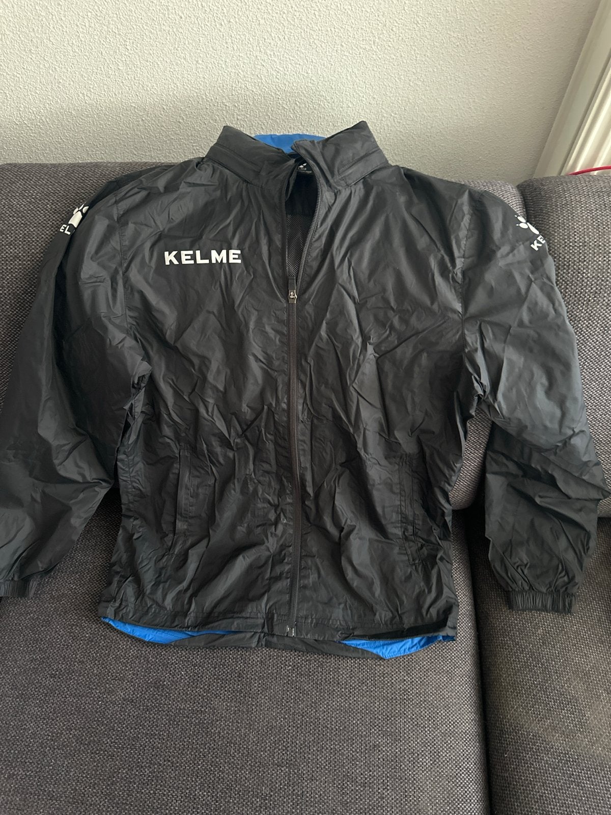 Kelme Regenjas HBC Voetbal - Maat M, Maat M, Ophalen, Gebruikt, Overige typen