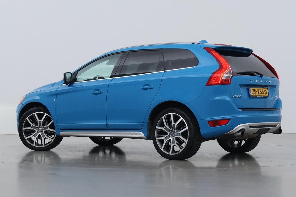 Volvo XC60 3.0 T6 AWD R-Design | ACC | Panoramadak | Leder |, Auto's, Volvo, Automaat, Euro 5, Gebruikt, 2953 cc