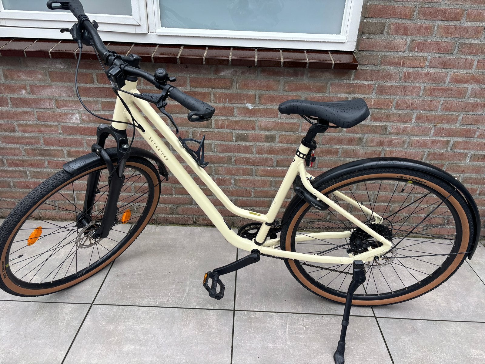 Rockrider Hybridefiets ACT 500 laag geel, Fietsen en Brommers, Fietsen | Dames | Damesfietsen, Ophalen, Overige merken