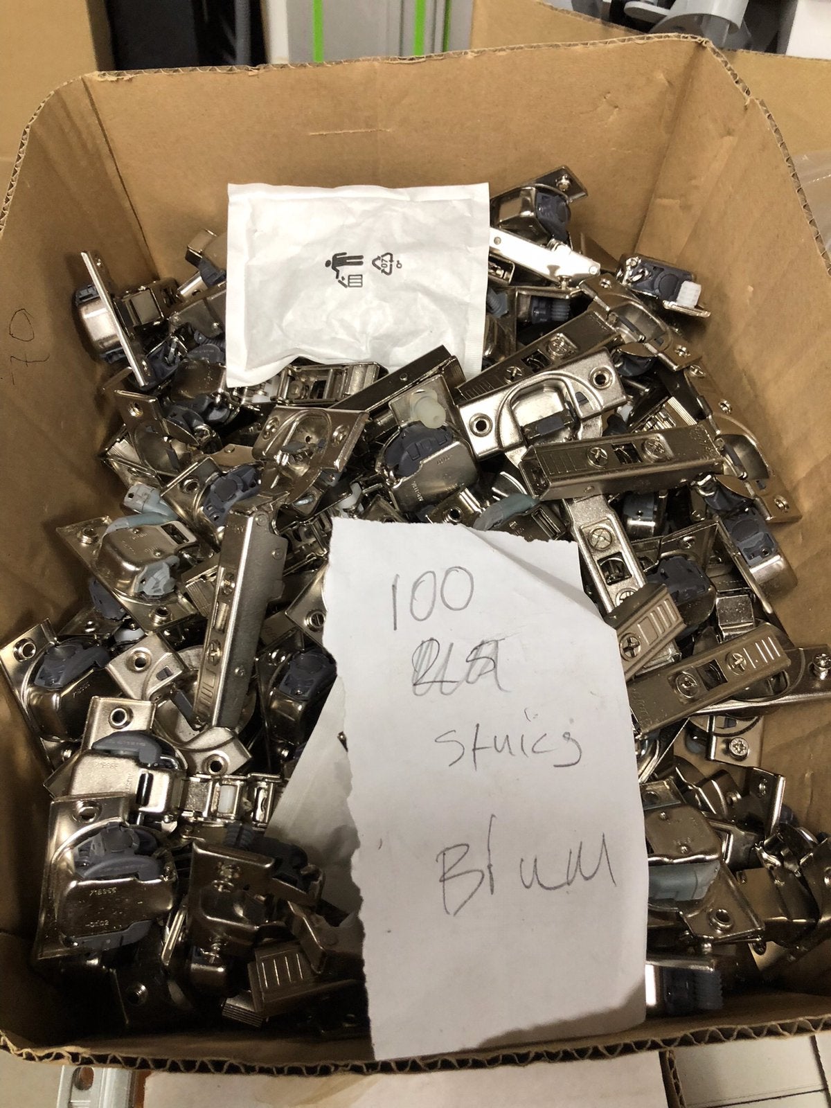 Blum scharnieren partij, Minder dan 50 cm, Nieuw, Ophalen of Verzenden, Minder dan 25 cm