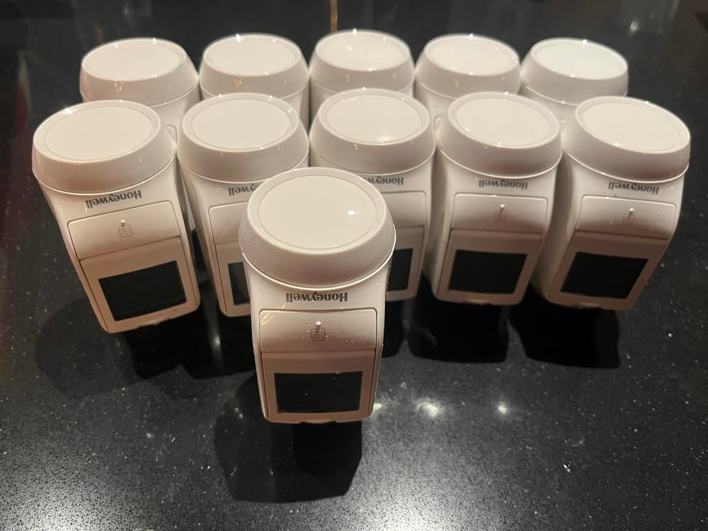 Honeywell Home Evohome Draadloze Radiatorknoppen (HR92), Ophalen of Verzenden, Slimme thermostaat, Zo goed als nieuw