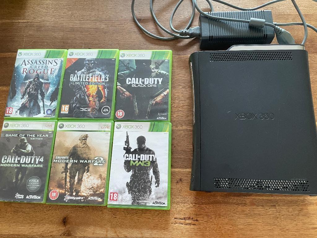 Black Xbox 360 Elite 120GB + Games (Zonder controller), Spelcomputers en Games, Spelcomputers | Xbox 360, Ophalen, 360 Elite of Super Elite