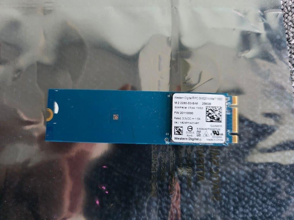 super ( WD SN520 ) 95% goed, SSD, Zo goed als nieuw, Overige aansluitingen, Laptop