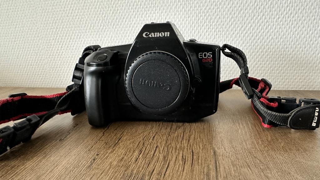 Canon EOS 620 35mm SLR camera body, Ophalen of Verzenden, Gebruikt, Spiegelreflex, Canon