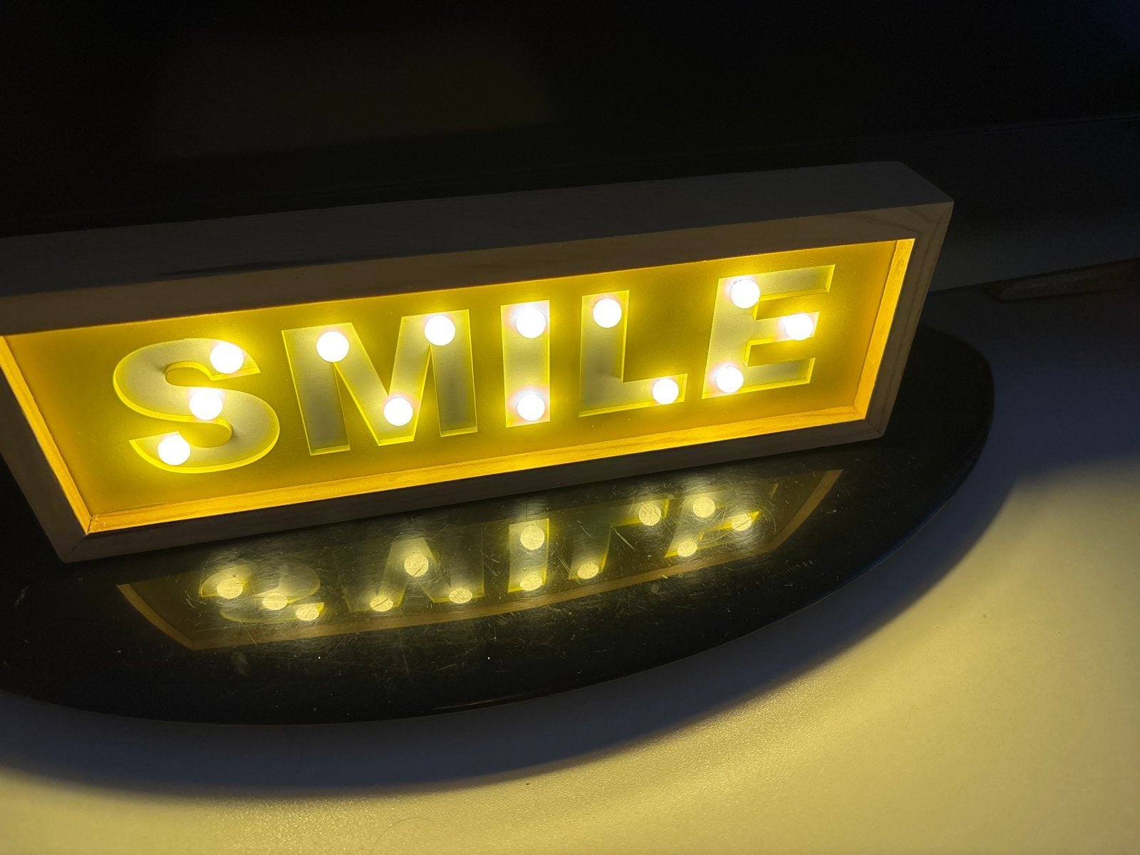 SMILE Lichtbak - Decoratieve LED Verlichting, Hout, Gebruikt, Ophalen of Verzenden, Modern