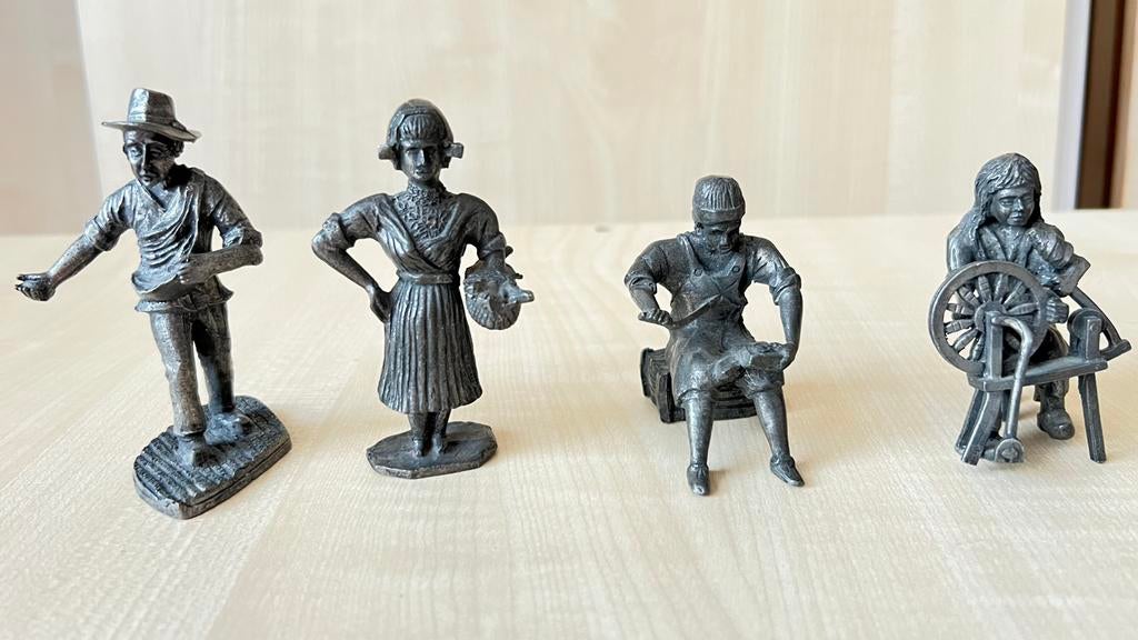 Royal Holland Pewter 4 beeldjes, tin, per stuk €5,00, Ophalen
