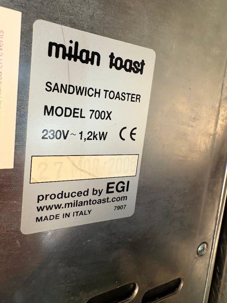Tostiapparaat ( Milan toaster ), Ophalen, Zo goed als nieuw