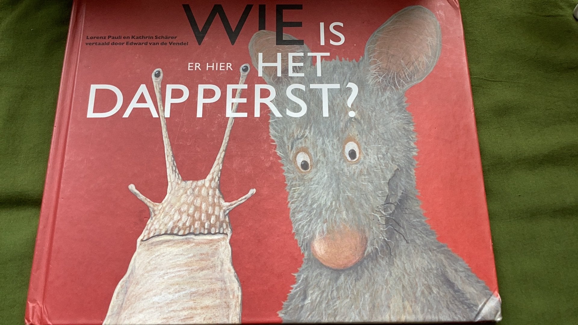 Lorenz Pauli - Wie is er hier het dapperst. Prentenboek. 4+, Ophalen of Verzenden, Zo goed als nieuw, Lorenz Pauli