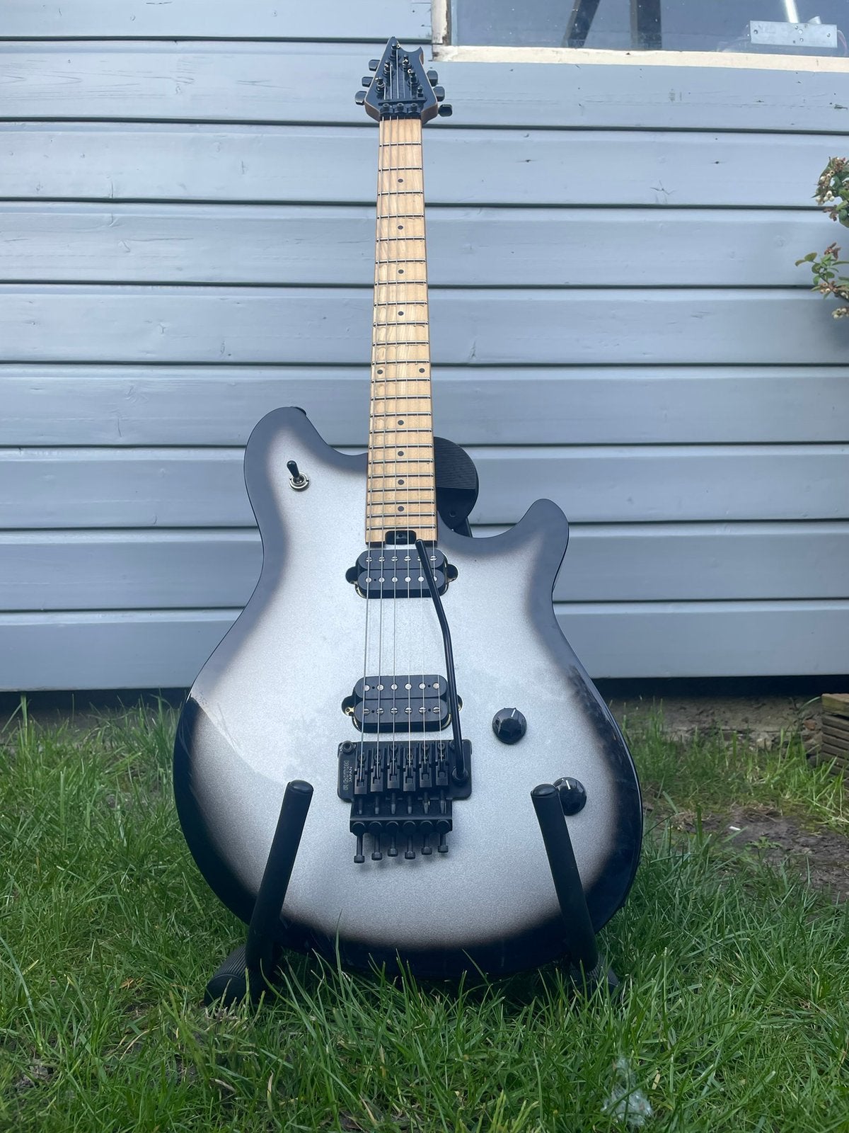 EVH wolfgang SILVERBURST, Ophalen, Zo goed als nieuw, 96-bas