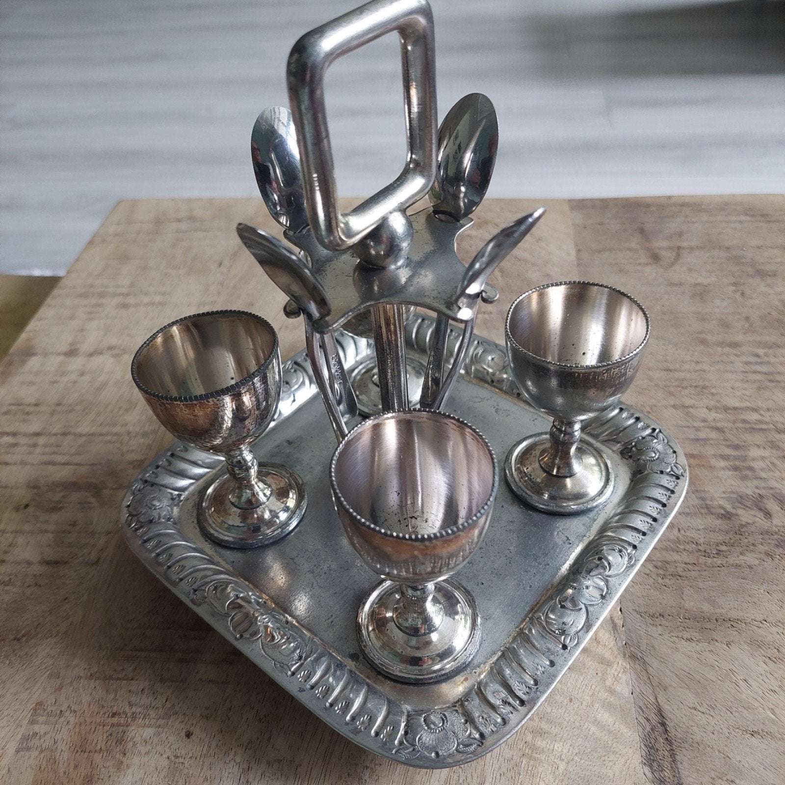 Vintage eierdopjes set met standaard en lepeltjes, Ophalen of Verzenden