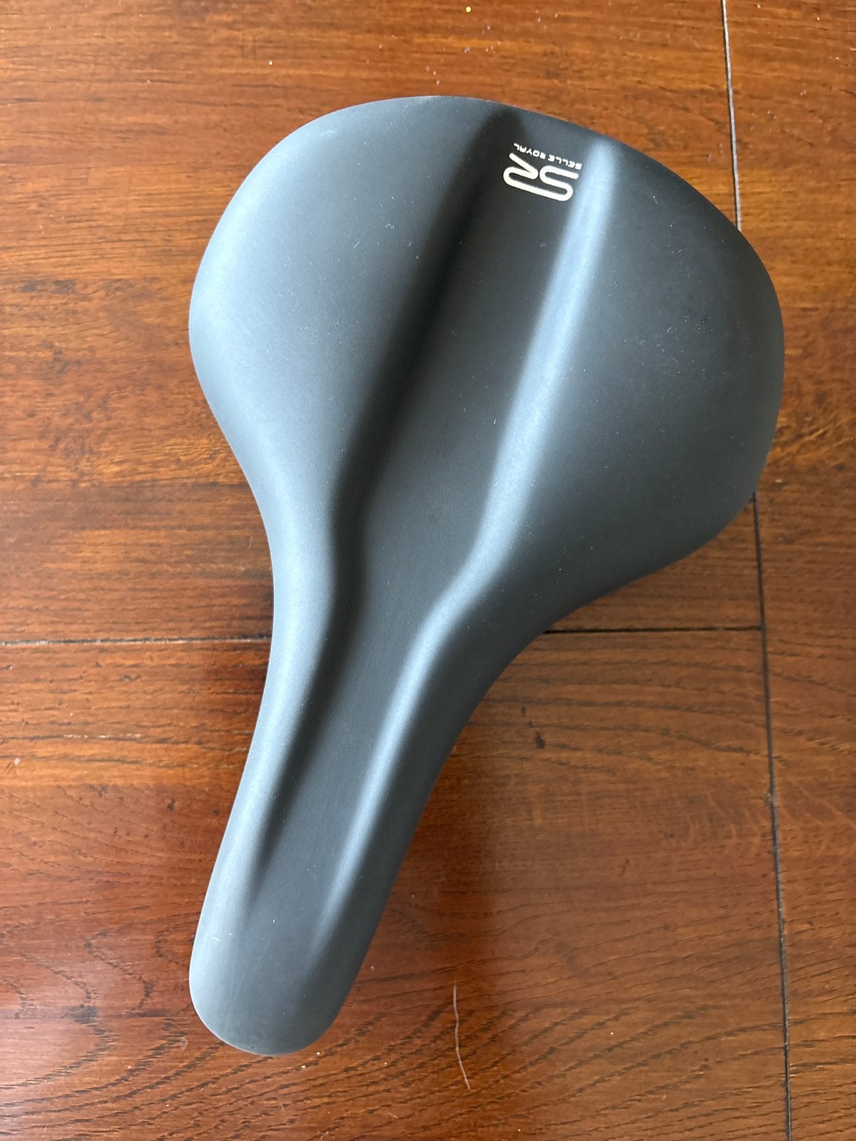 Selle Royal Explora Zadel - Zo goed als nieuw, Kunststof, Ophalen of Verzenden, Zo goed als nieuw, Zadel