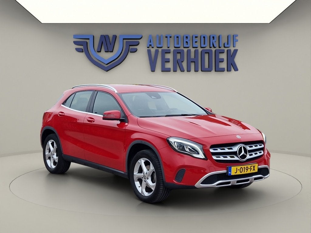 Mercedes-Benz GLA 200 Premium Stoelverwarming - Camera - Nav, Auto's, 12 maanden, Gebruikt, Euro 6, 4 cilinders