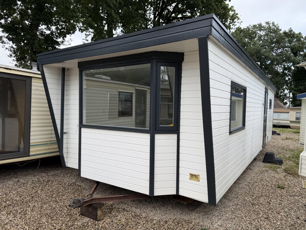 PVC Chalet 10 x 3.70 m 1 SLP Dubbelglas, Niet ingevuld, Niet ingevuld, Niet ingevuld