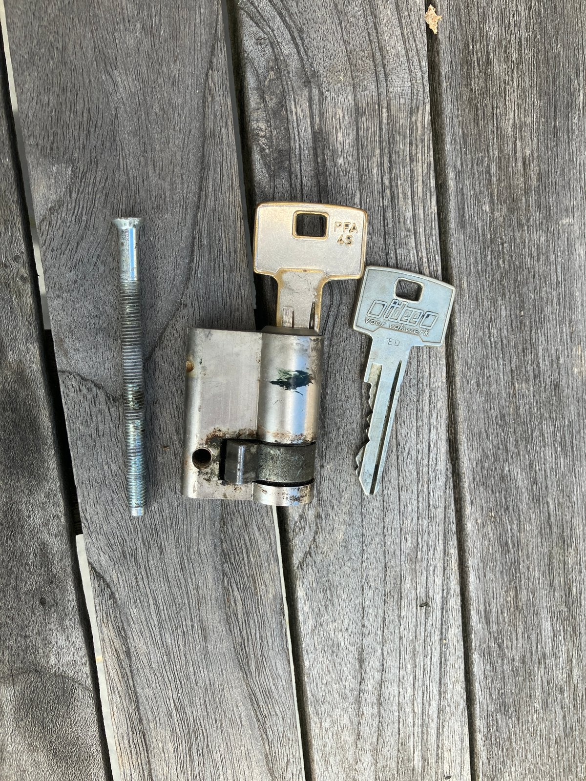 SKG 2 ** halve cilinder slot Pfaffenhain 30mm - met sleutel, Ophalen of Verzenden, Gebruikt, Slot