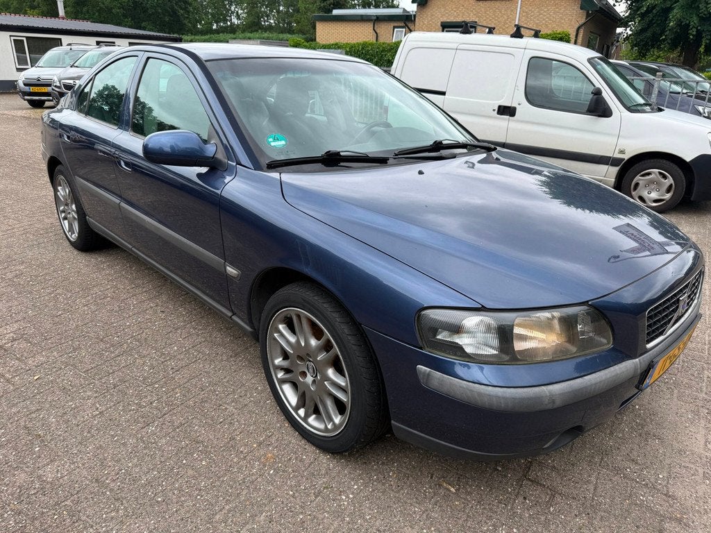 Volvo S60 2.4 Edition ECC NAVI LMV, Voorwielaandrijving, Stof, Gebruikt, Blauw