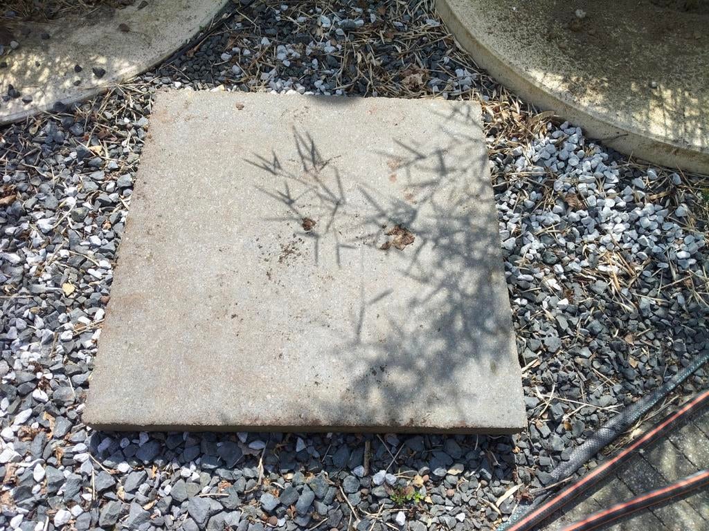 Gratis af te halen: Betontegel 60x60cm, Ophalen, Gebruikt, Beton, Terrastegels