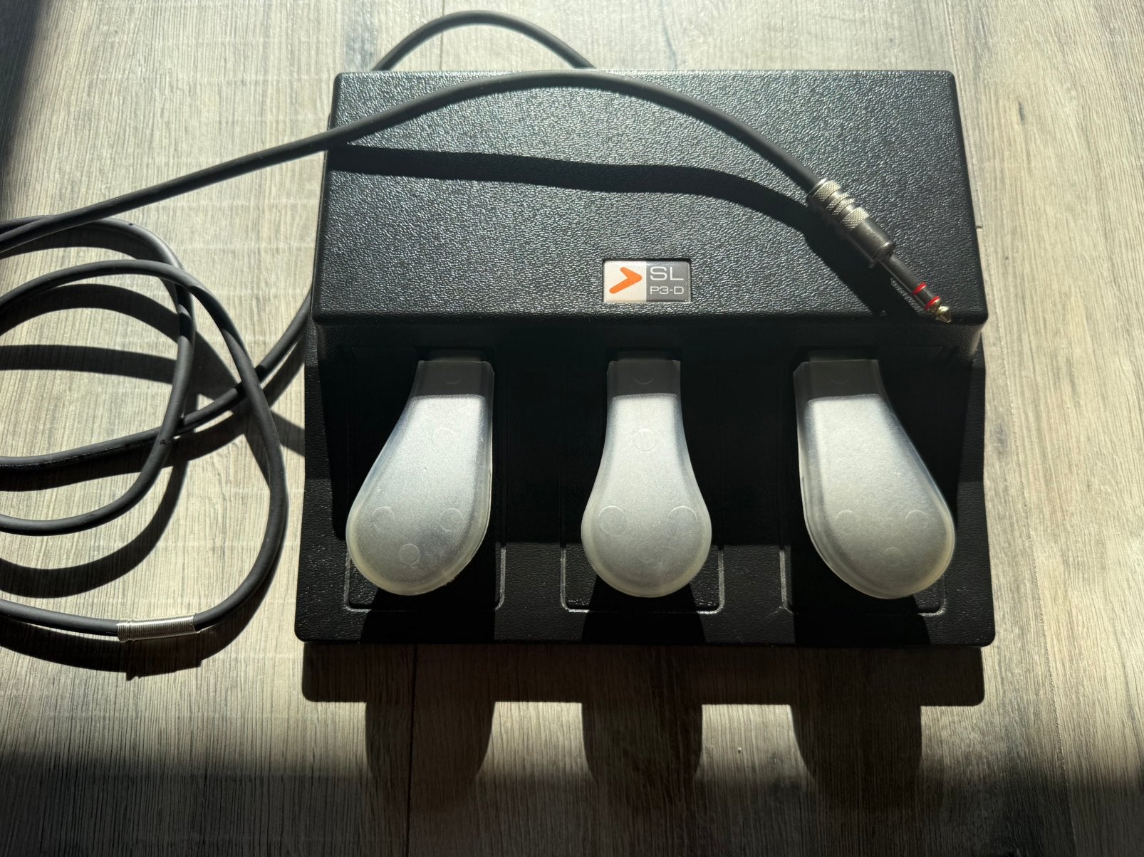 Foto 3 van Studiologic SL P3-D sustain pedaal 3-pedaals keyboard pedaal
