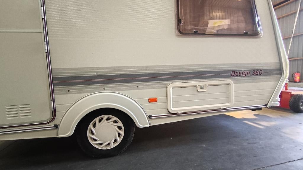 Hylander 380 caravan met langslaper en voortent, Caravans en Kamperen, Particulier
