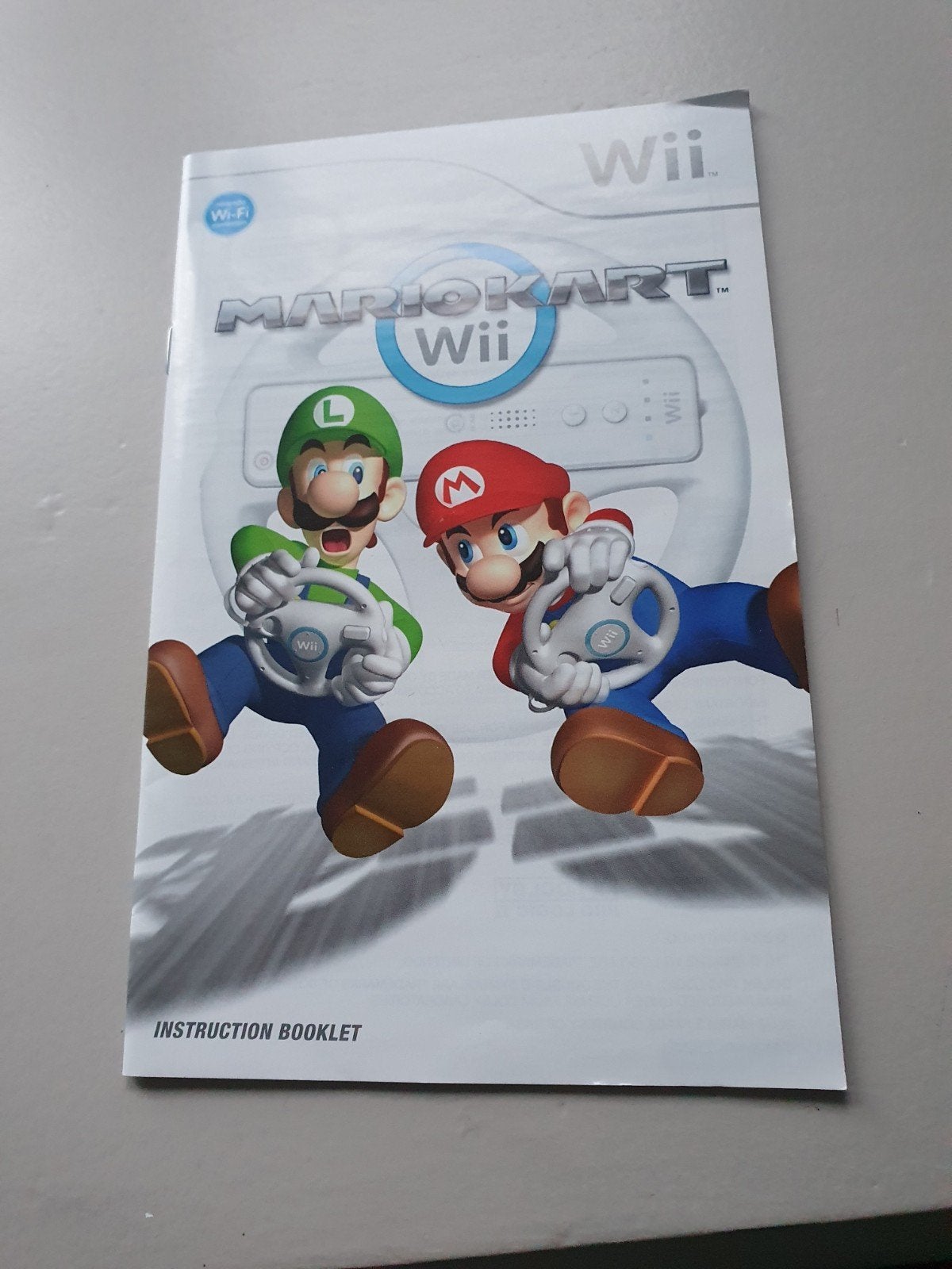 Mario kart wii manual, Ophalen, Racen en Vliegen, Zo goed als nieuw, 3 spelers of meer