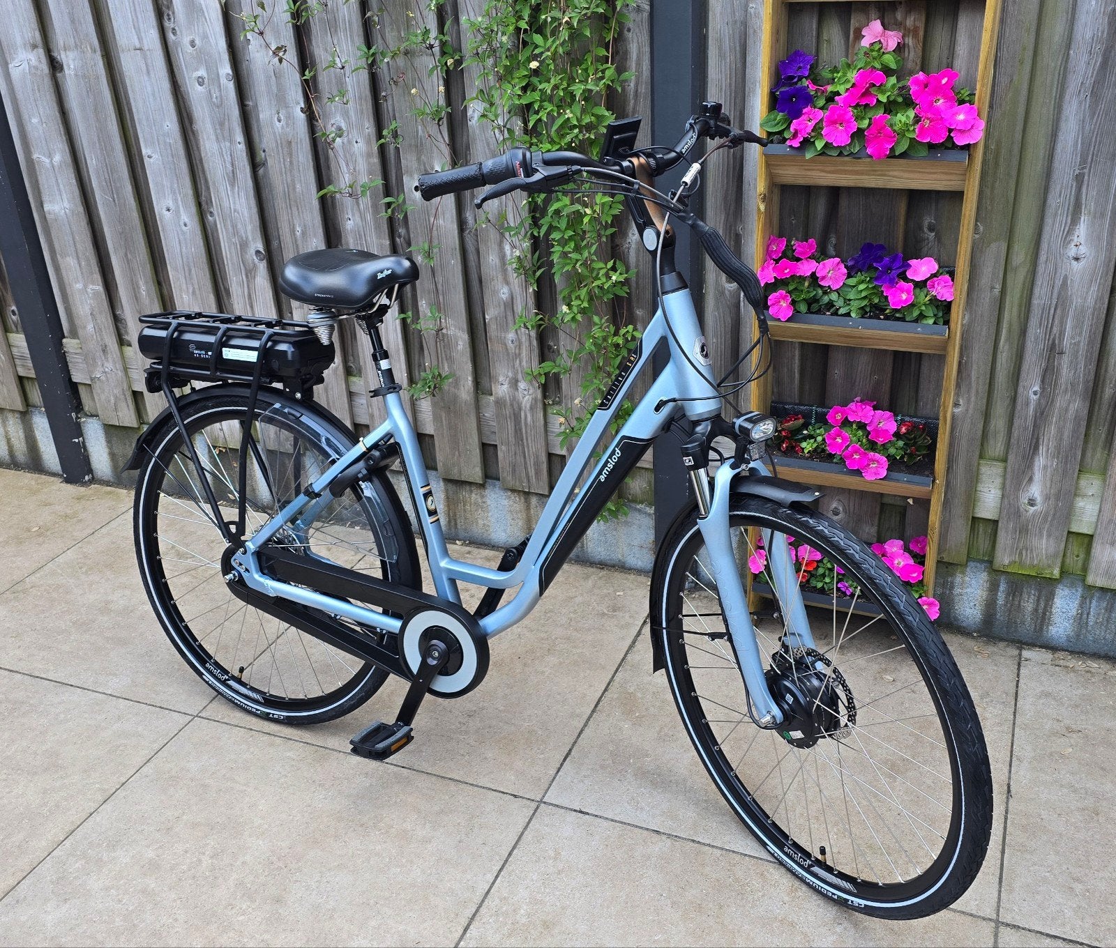 Amslod Carlton elektrische fiets dames e-bike lage instap, Fietsen en Brommers, Elektrische fietsen, 51 tot 55 cm, Ophalen, Zo goed als nieuw