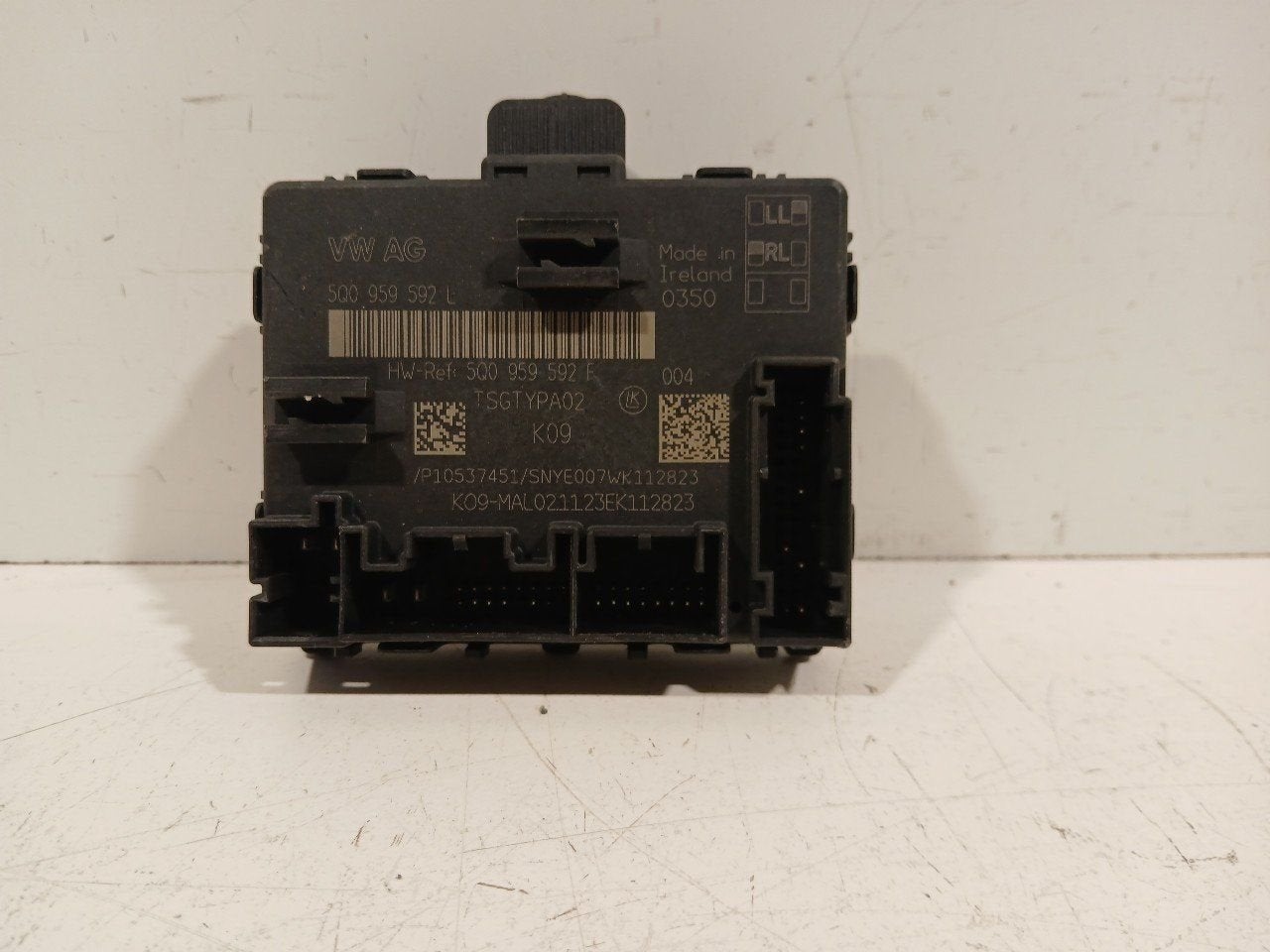 Computer centrale vergrendeling Volkswagen Golf, Onderdelen@venauto.nl, Van der Ven Autorecycling B.V., Gebruikt, Ettenseweg 76, 4706 PB Roosendaal, The Netherlands