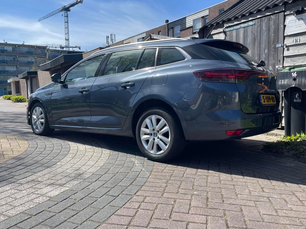 Actie!! Renault Mégane Estate 1.6 E-Tech Plug-In Hybrid 160, Auto's, Renault, 4 cilinders, Leder en Stof, Plug-in hybride, 91 pk