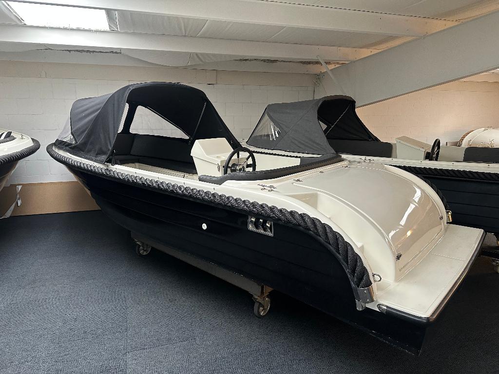 Royal Ruyter 530 met Suzuki 9.9PK | Direct leverbaar, Tender, 1.00 - 1.50 meter, Rondzit, Zo goed als nieuw