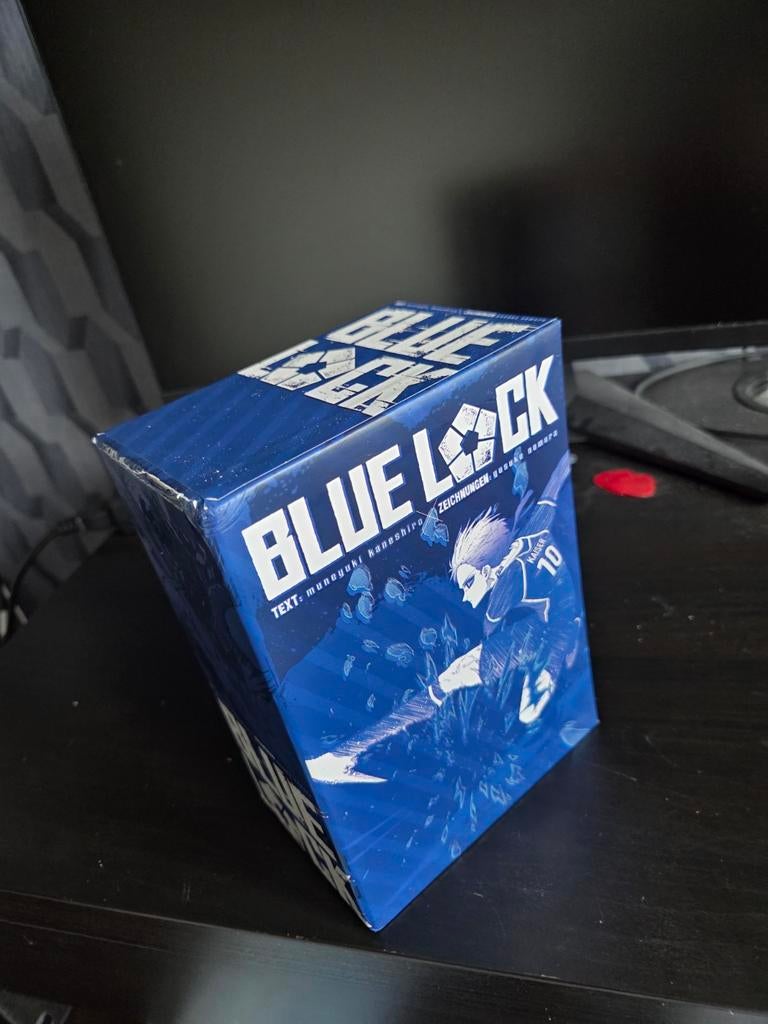 Blue Lock Manga Box Set - Duits, Boeken, Meerdere stripboeken, Ophalen of Verzenden, Zo goed als nieuw