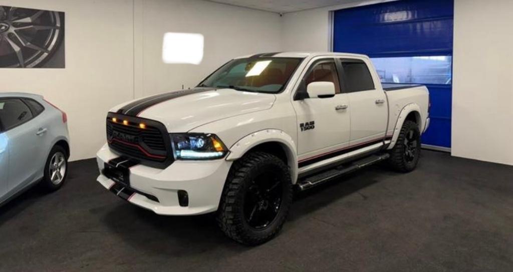 Dodge Ram 1500, 5,7 Hemi V8, 2011 Wit, MARGE, LAGE KMSTAND!, Auto's, Bestelauto's, Bedrijf, 4x4, ABS, Achteruitrijcamera, Airbags