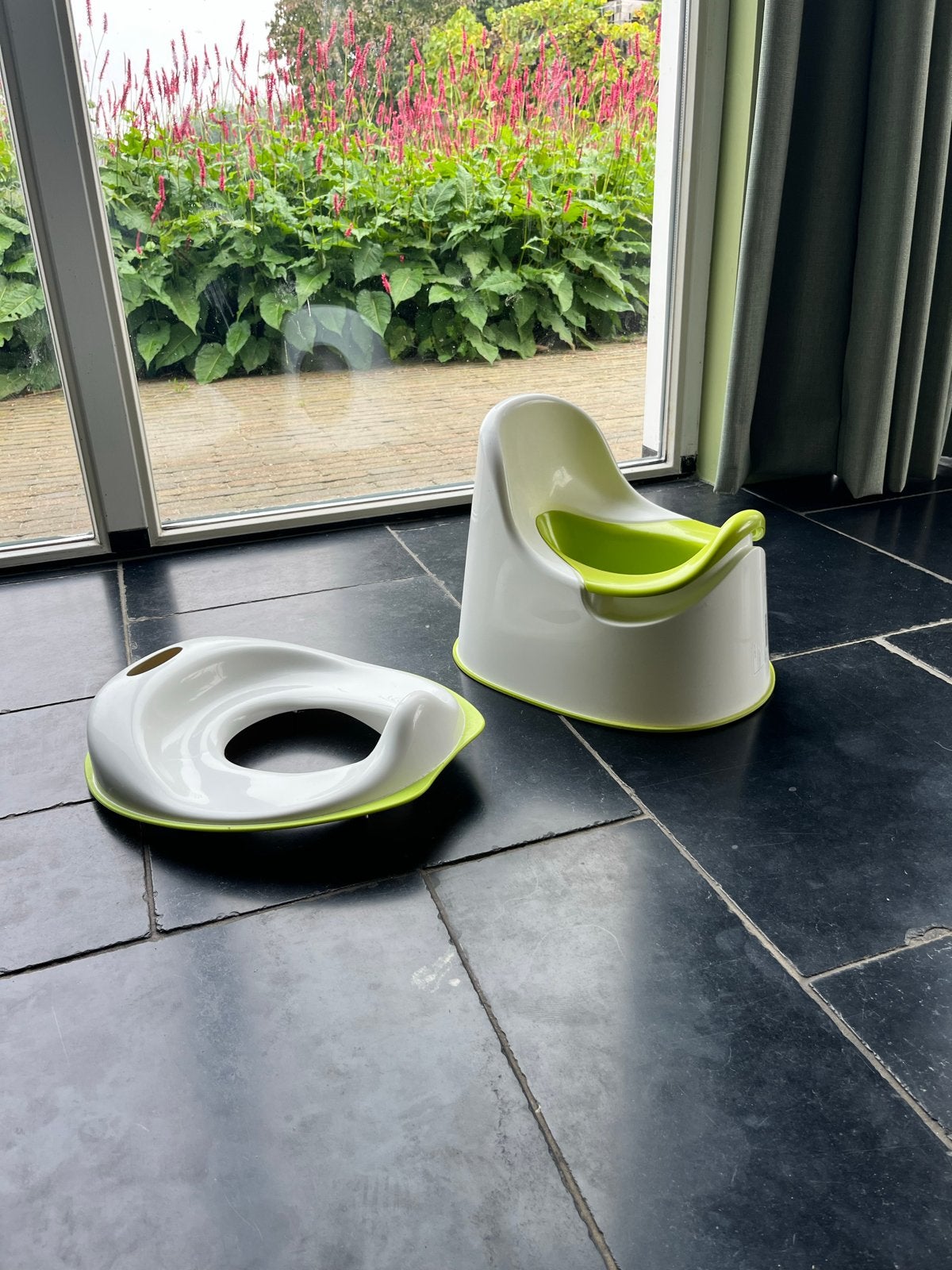 Baby Potje en Toiletverkleiner - Wit/Groen, Ophalen of Verzenden, Zo goed als nieuw