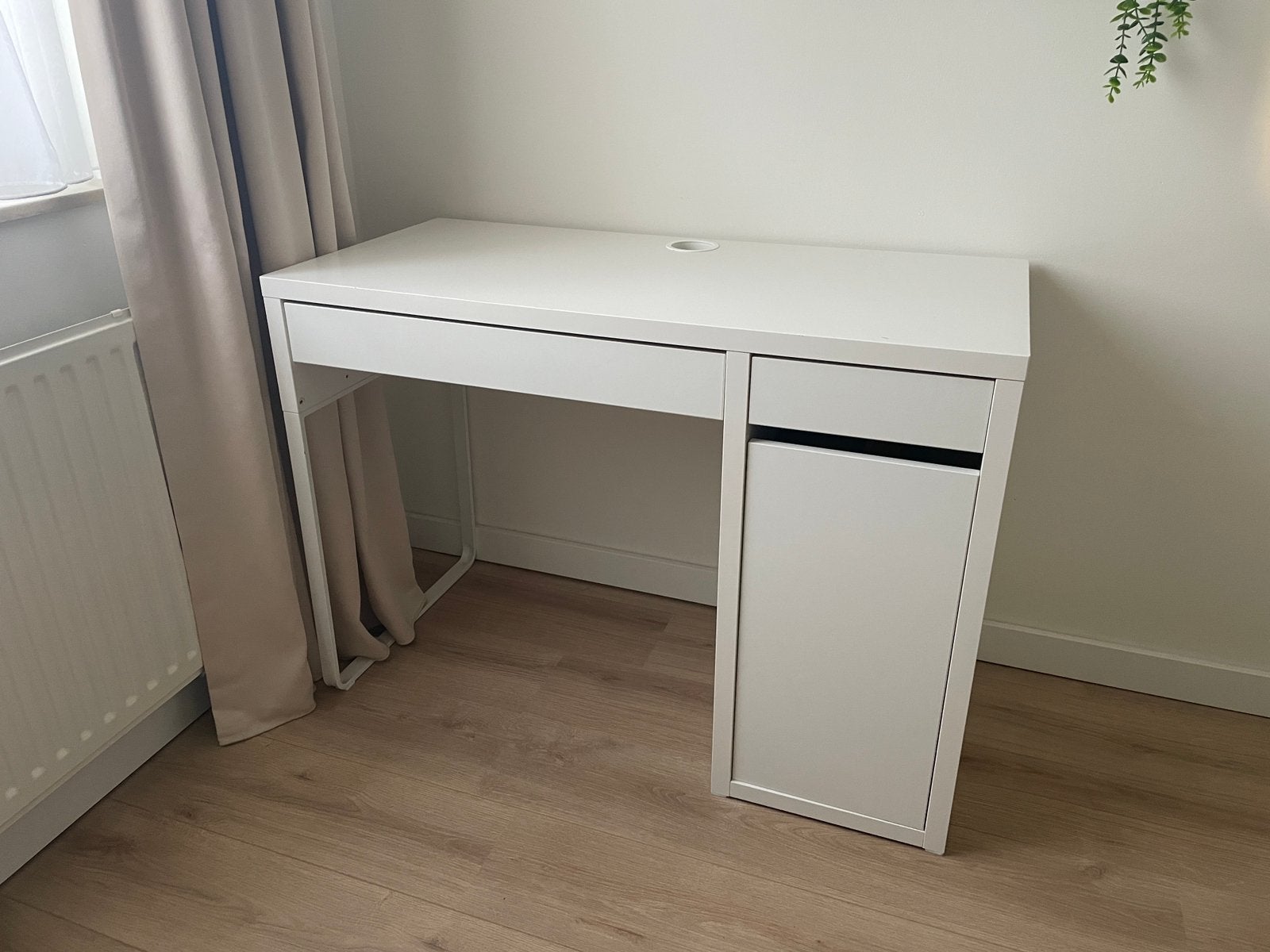 Micke ikea bureau, Huis en Inrichting, Bureaus, Ophalen, Gebruikt