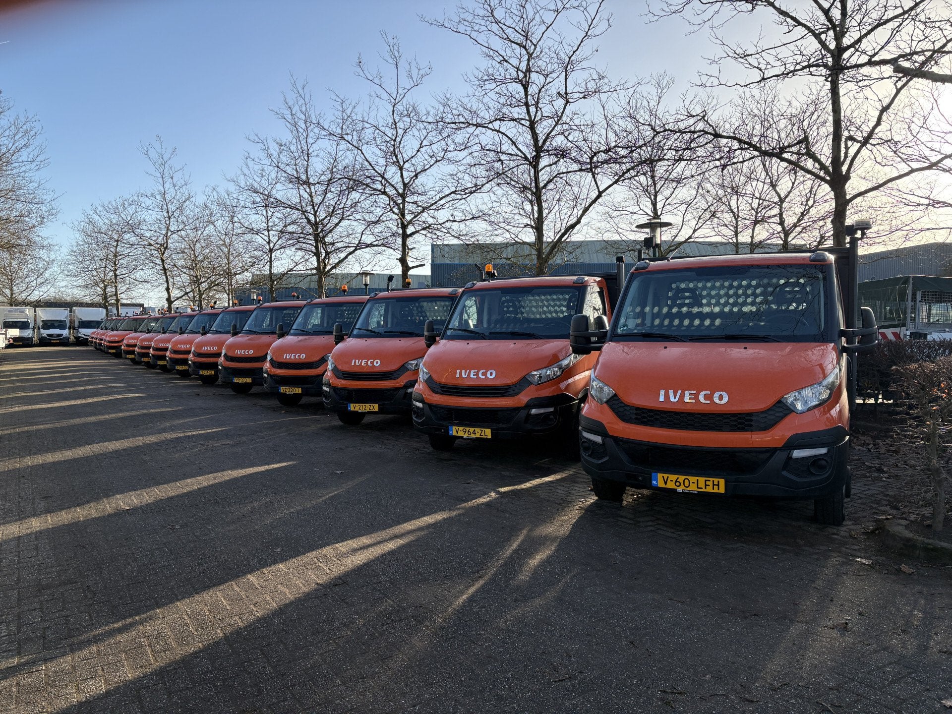 Iveco Daily 35C14 2.3 375 Laadklep 500kg Trekhaak 3500kg tre, Gebruikt, Iveco, 2535 kg, Origineel Nederlands