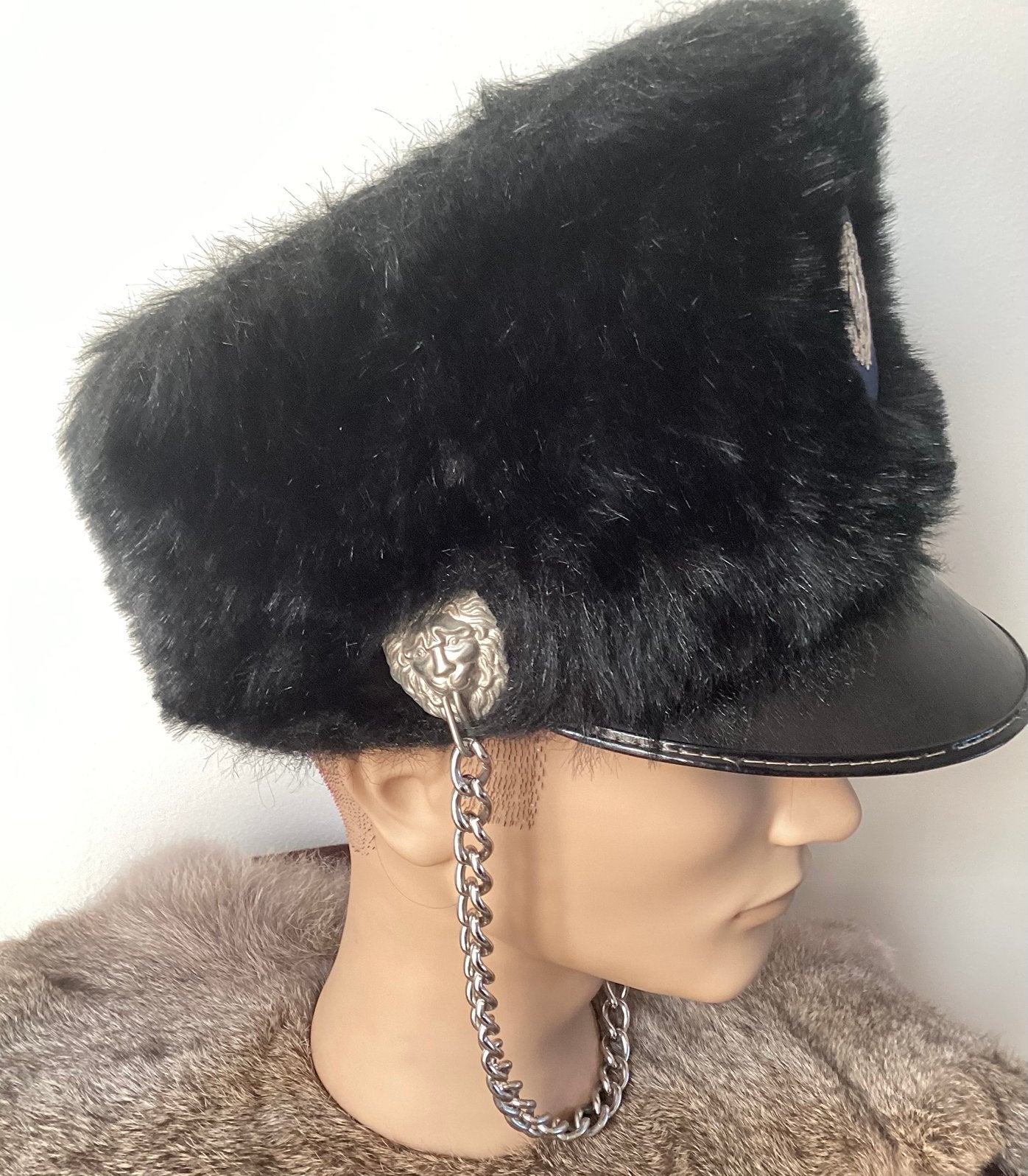 Kolbak ,fanfare pet , zwart met blauw maat 55, Carnaval, Maat 48/50 (M), Ophalen of Verzenden, Zo goed als nieuw