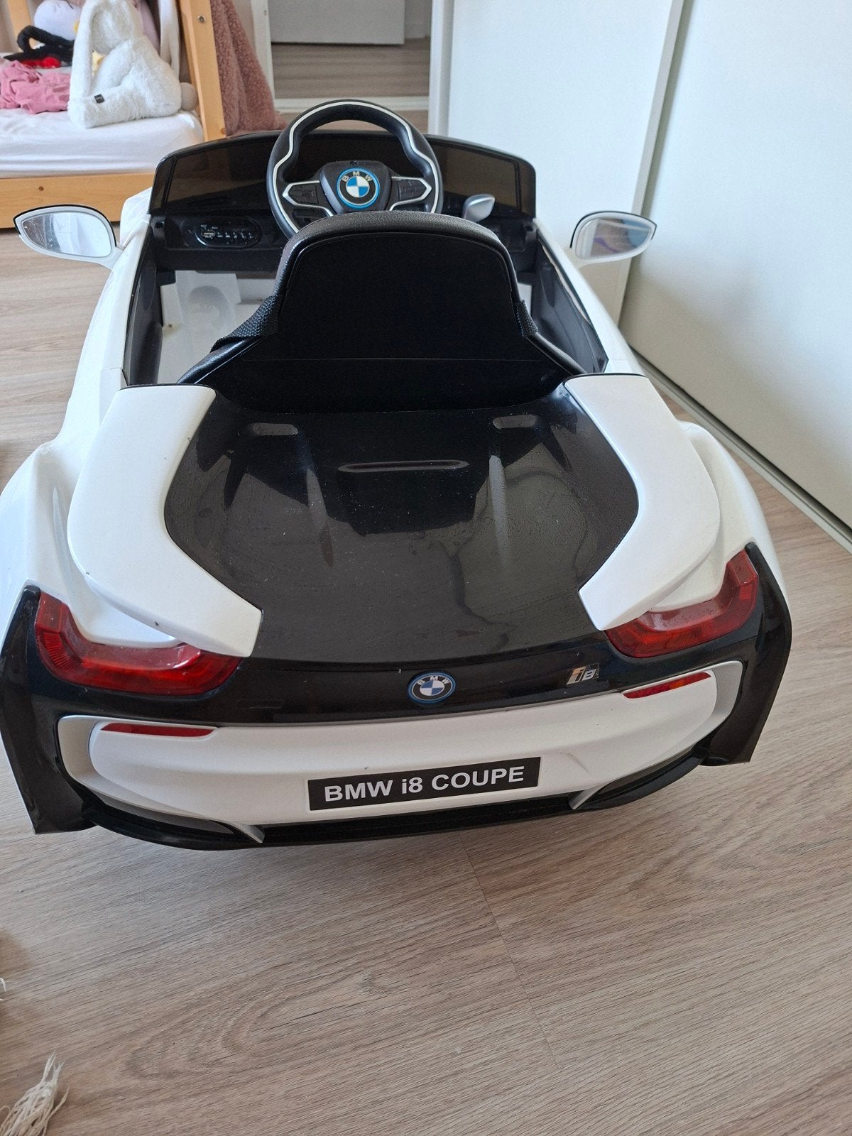 Elektrische BMW i8 Coupe kinderauto met afstandsbediening, Ophalen, Zo goed als nieuw