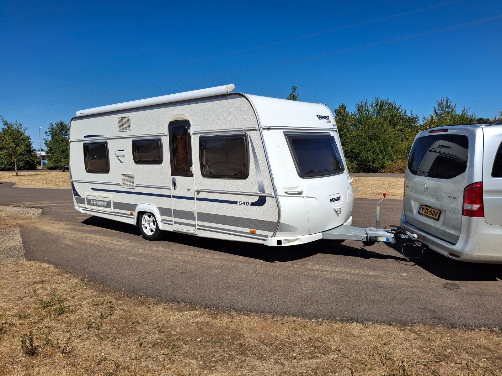 Caravan Fendt Bianco 540-
voortent-mover-airco+, Caravans en Kamperen, Rondzit, Particulier, Koelkast, Fendt
