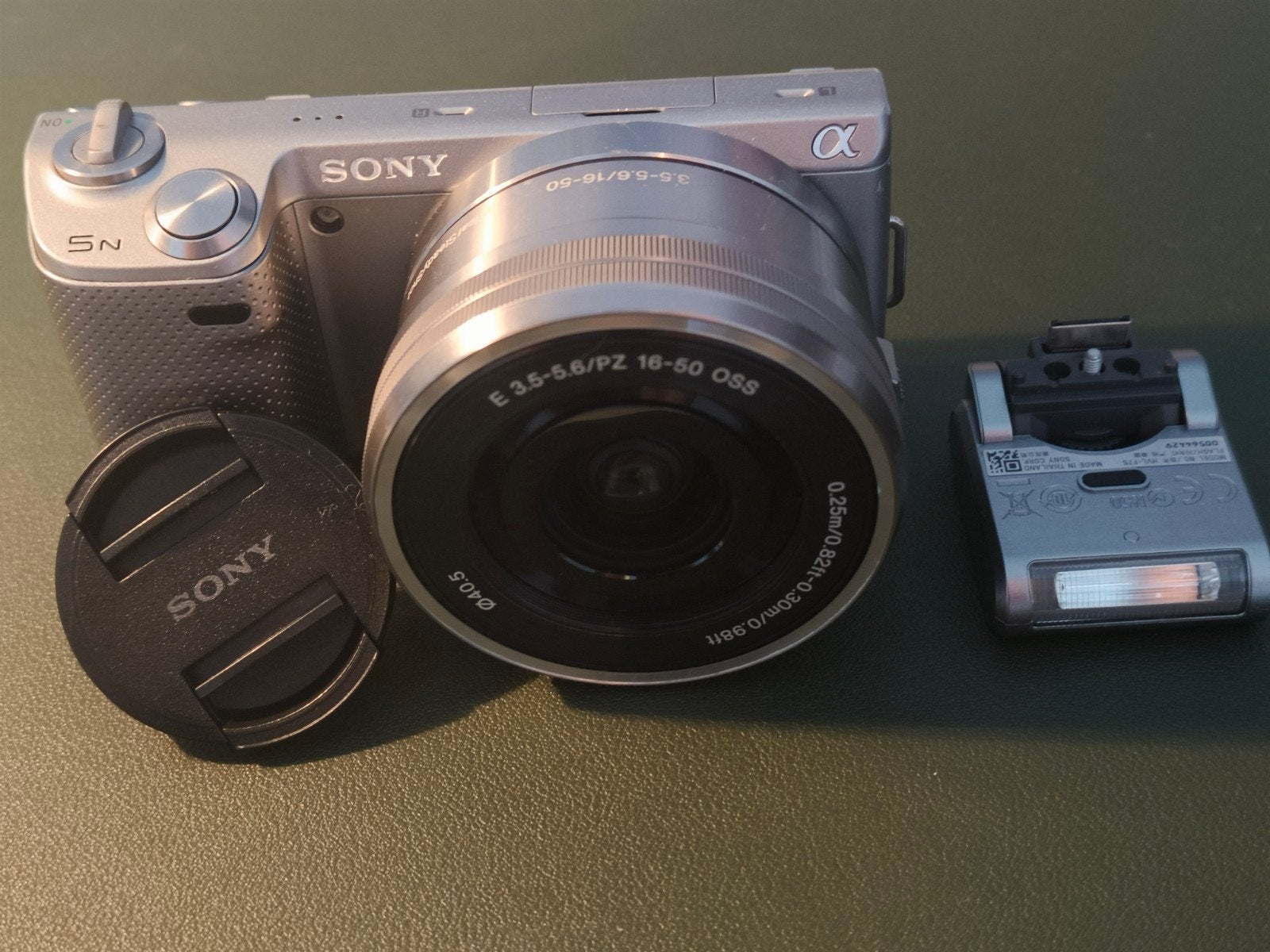 Sony NEX-5N Camera body + 16-50mm OSS lens + accesoires, Handmatige focus, Ophalen of Verzenden, Zo goed als nieuw, Compactcamera