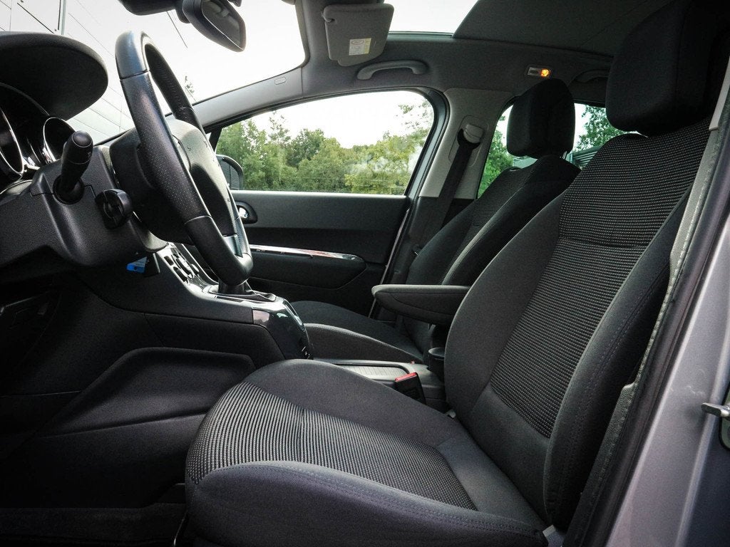 Peugeot 5008 1.6 VTi Style 7p. | Clima | Cruise | Navi | Cam, Auto's, Peugeot, Voorwielaandrijving, Euro 5, Stof, Gebruikt