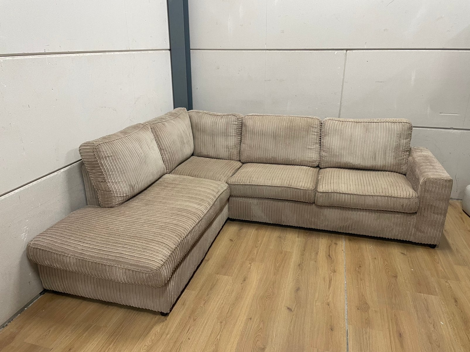 Mooie luxe beige creme ribstof corduroy hoekbank - GEREINIGD, Ophalen, 250 tot 300 cm, Luxe, Hoekbank