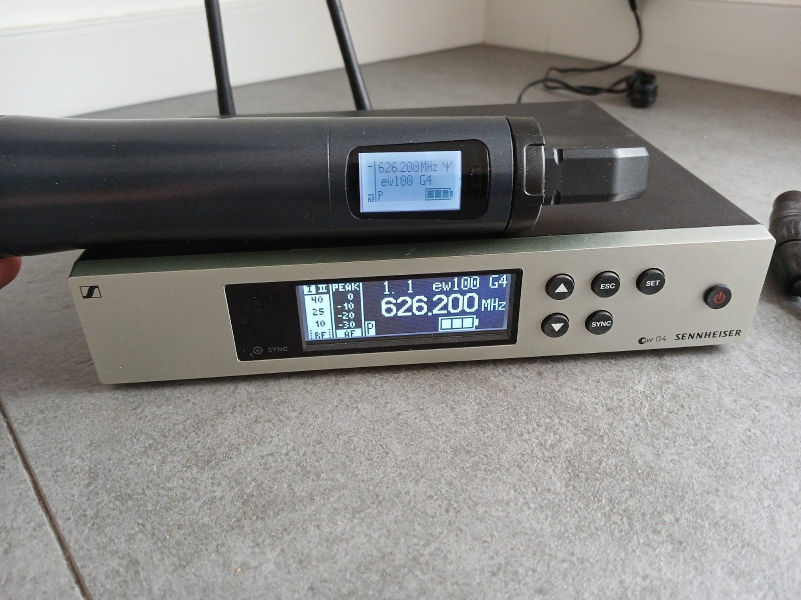 Sennheiser E835 draadloze microfoon en Sennheiser, Muziek en Instrumenten, Microfoons, Ophalen of Verzenden, Zo goed als nieuw