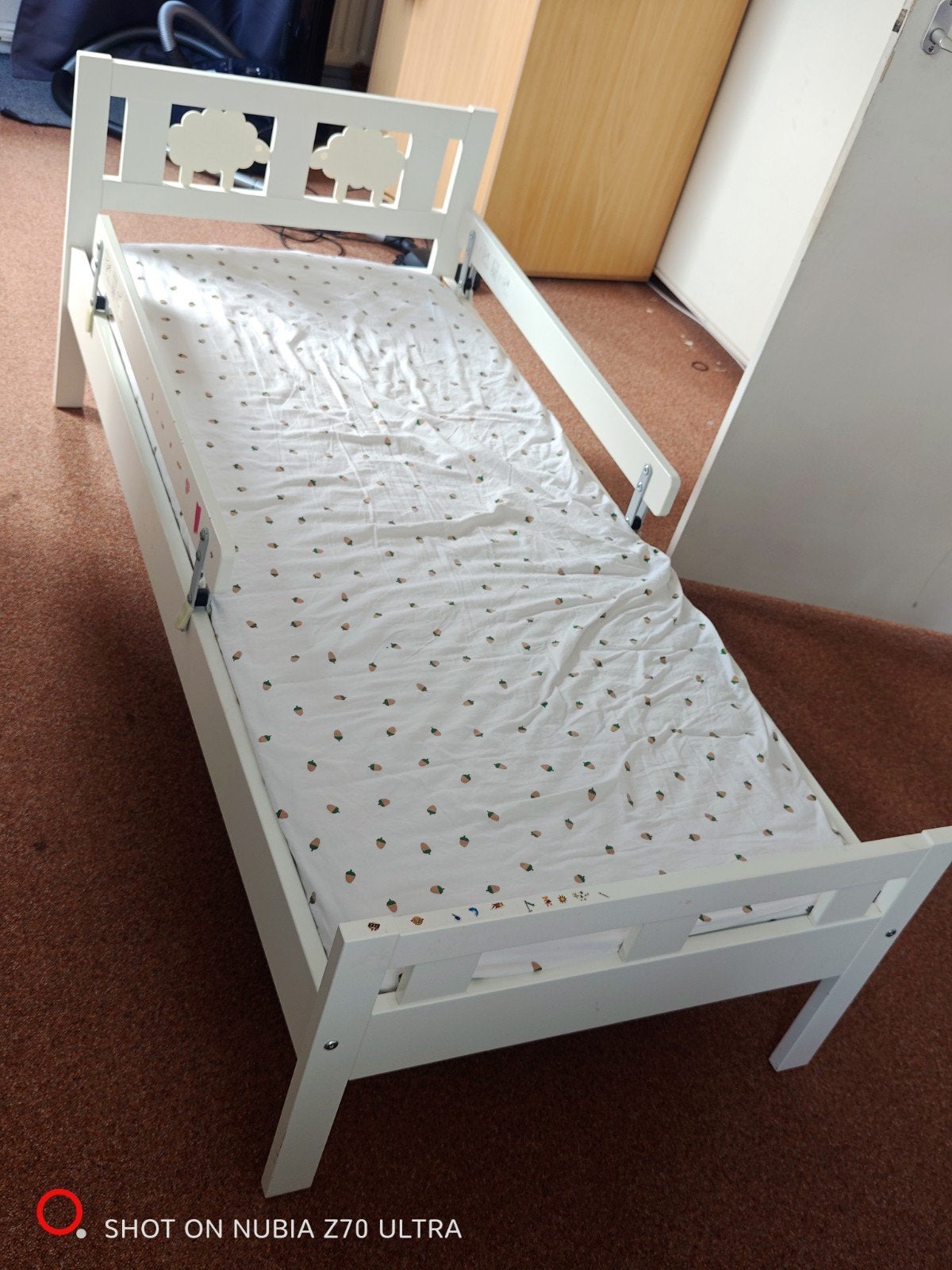 IKEA KRITTER Bedframe met zijsteun, wit, 70x160 cm, Gebruikt, 70 tot 85 cm, Ophalen of Verzenden, Lattenbodem