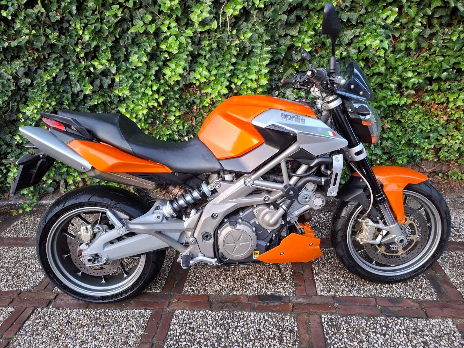 Aprilia Shiver 750 - Krachtige Naked Bike, Motoren, Gebruikt, Particulier, ABS, Handgeschakeld
