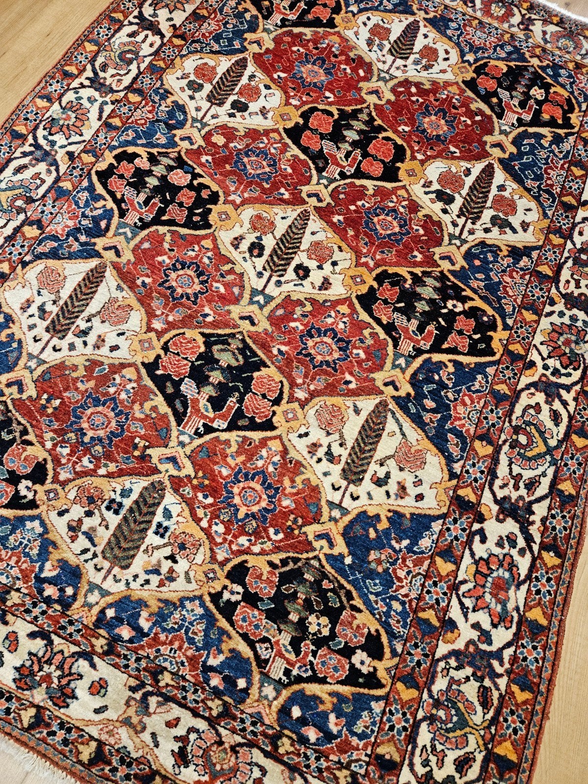 Vintage handgeknoopt perzisch tapijt bakhtiar 212x144, Info@SlatsAntiek.nl, Tweedehands, 100 tot 150 cm, Perzisch