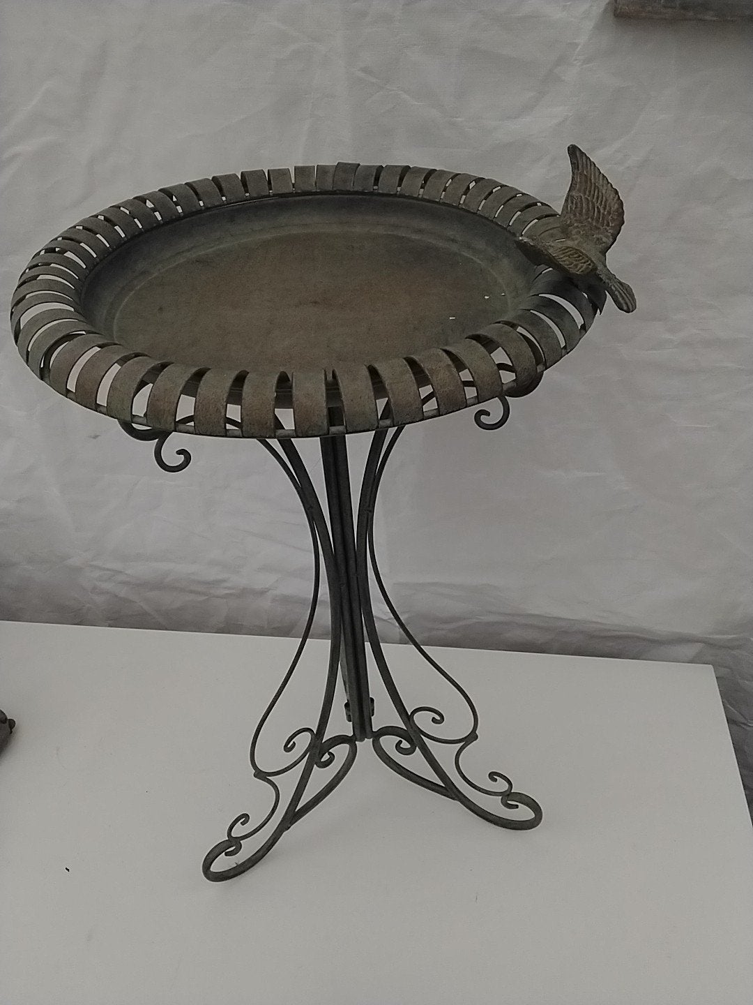 Decoratieve vogelbad/voederbak op standaard, Antiek en Kunst, Ophalen of Verzenden