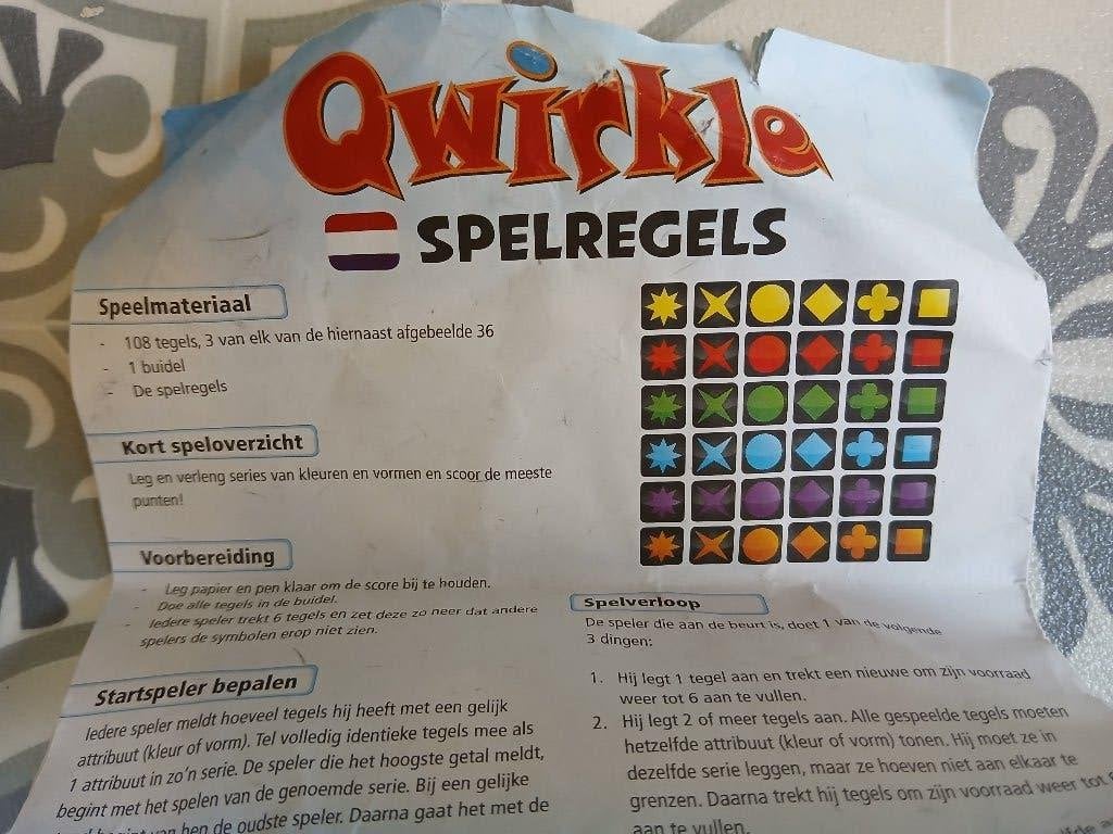 Qwirkle bordspel - Strategisch tegelspel, Hobby en Vrije tijd, Een of twee spelers, Ophalen, Nieuw, Schmidt Spiele