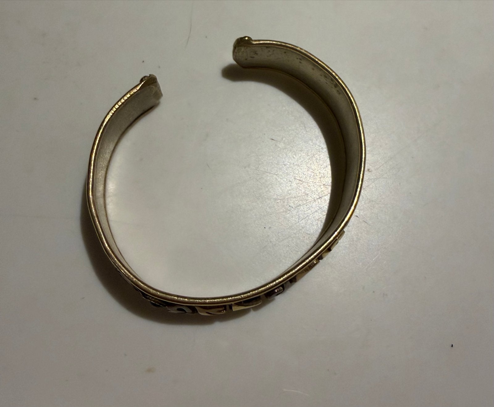Vintage Tibetaanse Armband met Mantra en Edelsteen, Ophalen of Verzenden, Zo goed als nieuw, Goud, Overige materialen