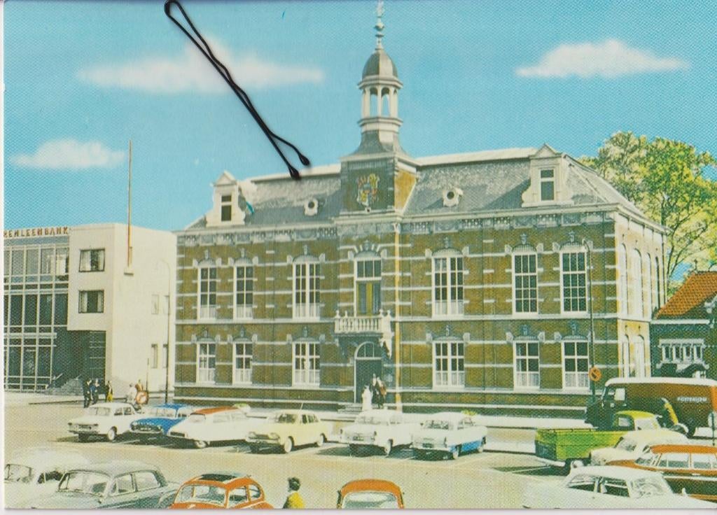 Deurne, Gemeentehuis met auto's Citroen DS, Ford Taunus, Ophalen of Verzenden, 1960 tot 1980, Ongelopen, Noord-Brabant
