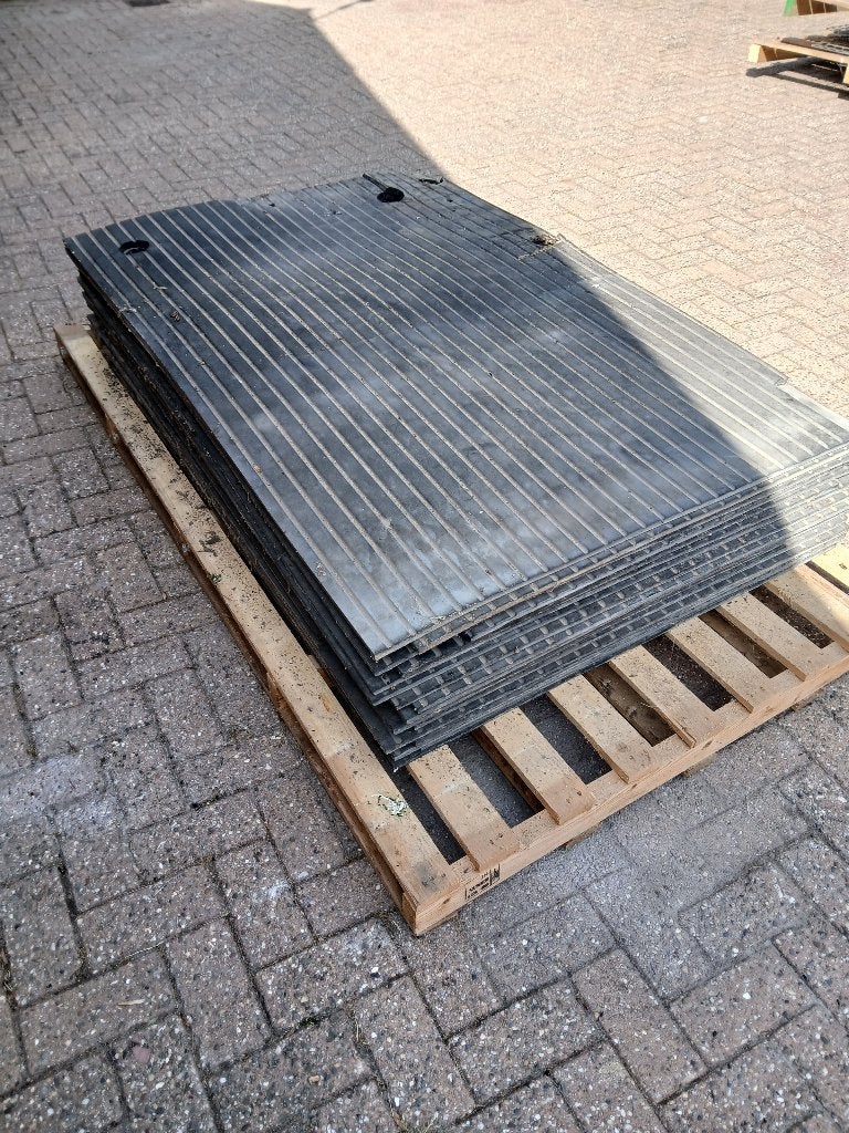 Rubber stalmatten gebruikt (nr51)