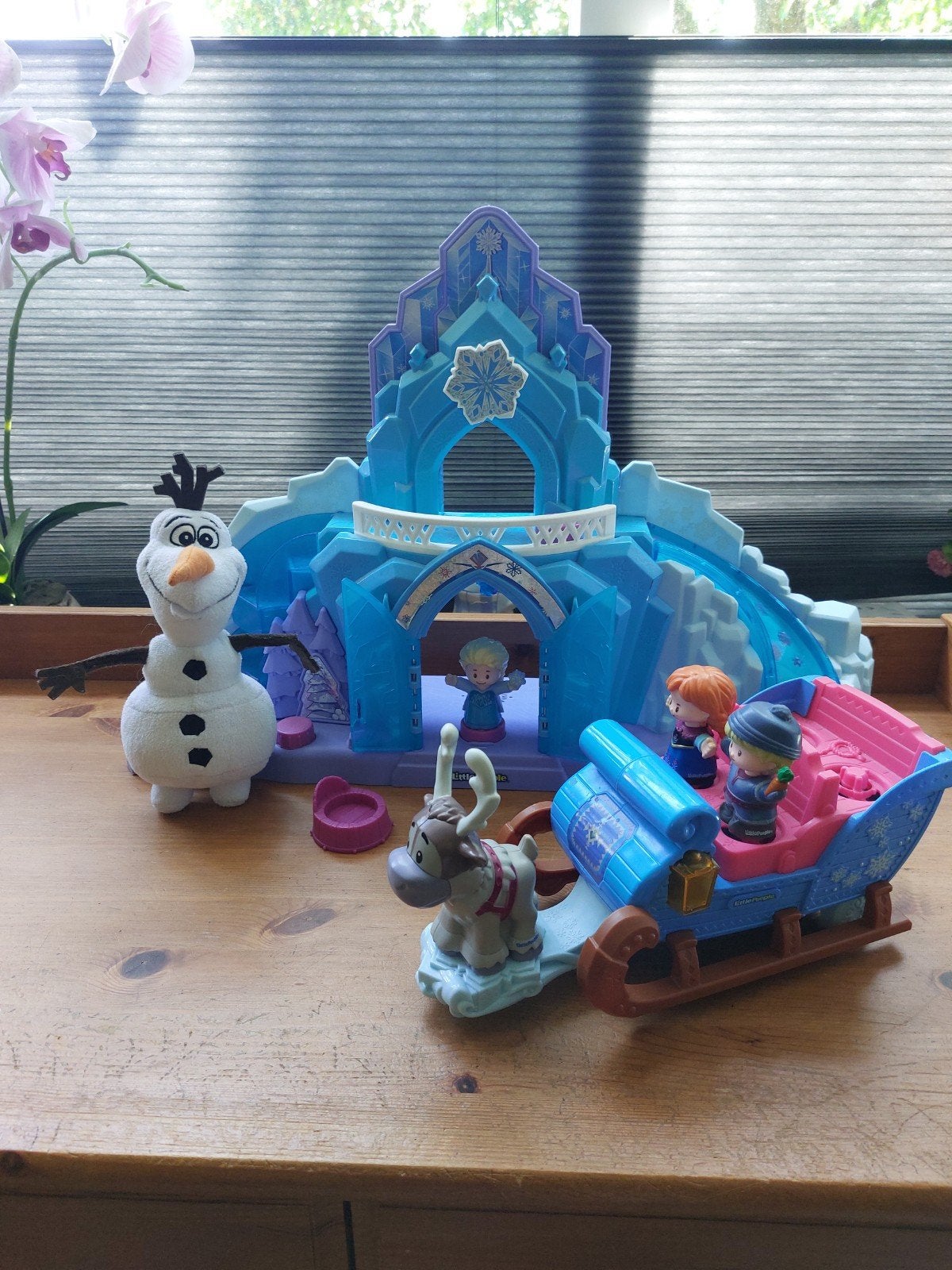 Little people Frozen kasteel met slee en Olaf knuffel, Kinderen en Baby's, Speelgoed | Fisher-Price, Ophalen of Verzenden