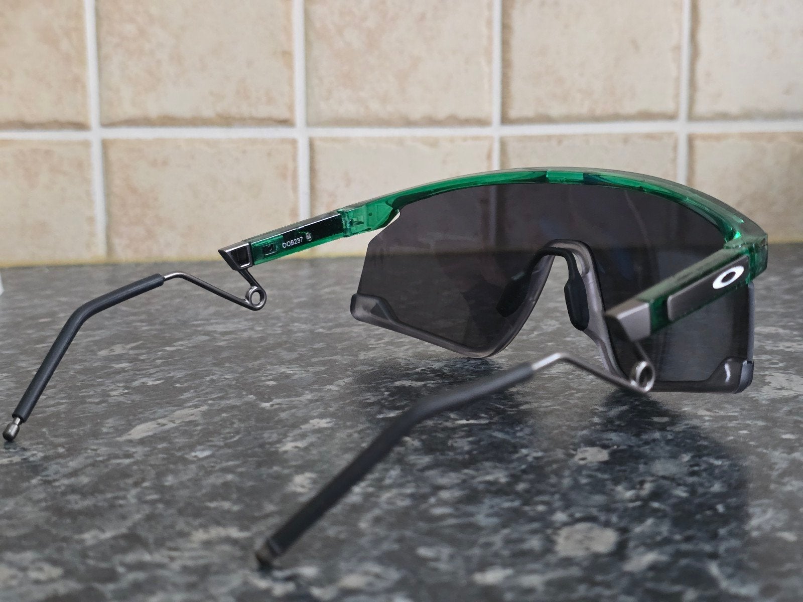Oakley bril zonnebril nieuw, Zonnebril, Nieuw, Ophalen of Verzenden, Oakley