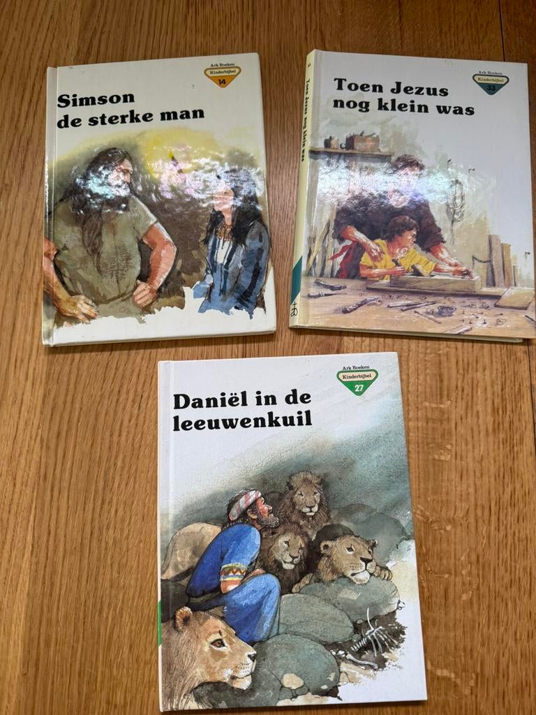 Bijbel verhalen Alle 3 de boeken voor €0,25, Ophalen of Verzenden, Zo goed als nieuw, Non-fictie